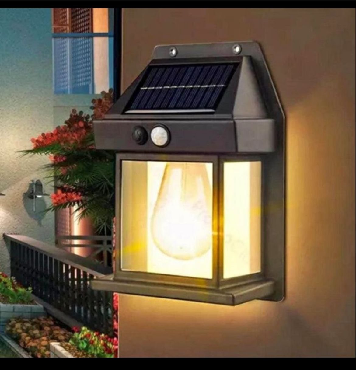 Aplique solar luz amarilla